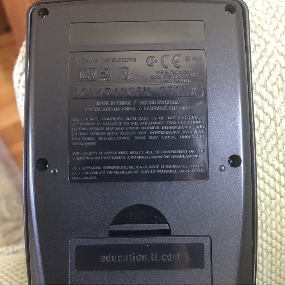 Texas Instruments Calculator - Picture 3 of 3